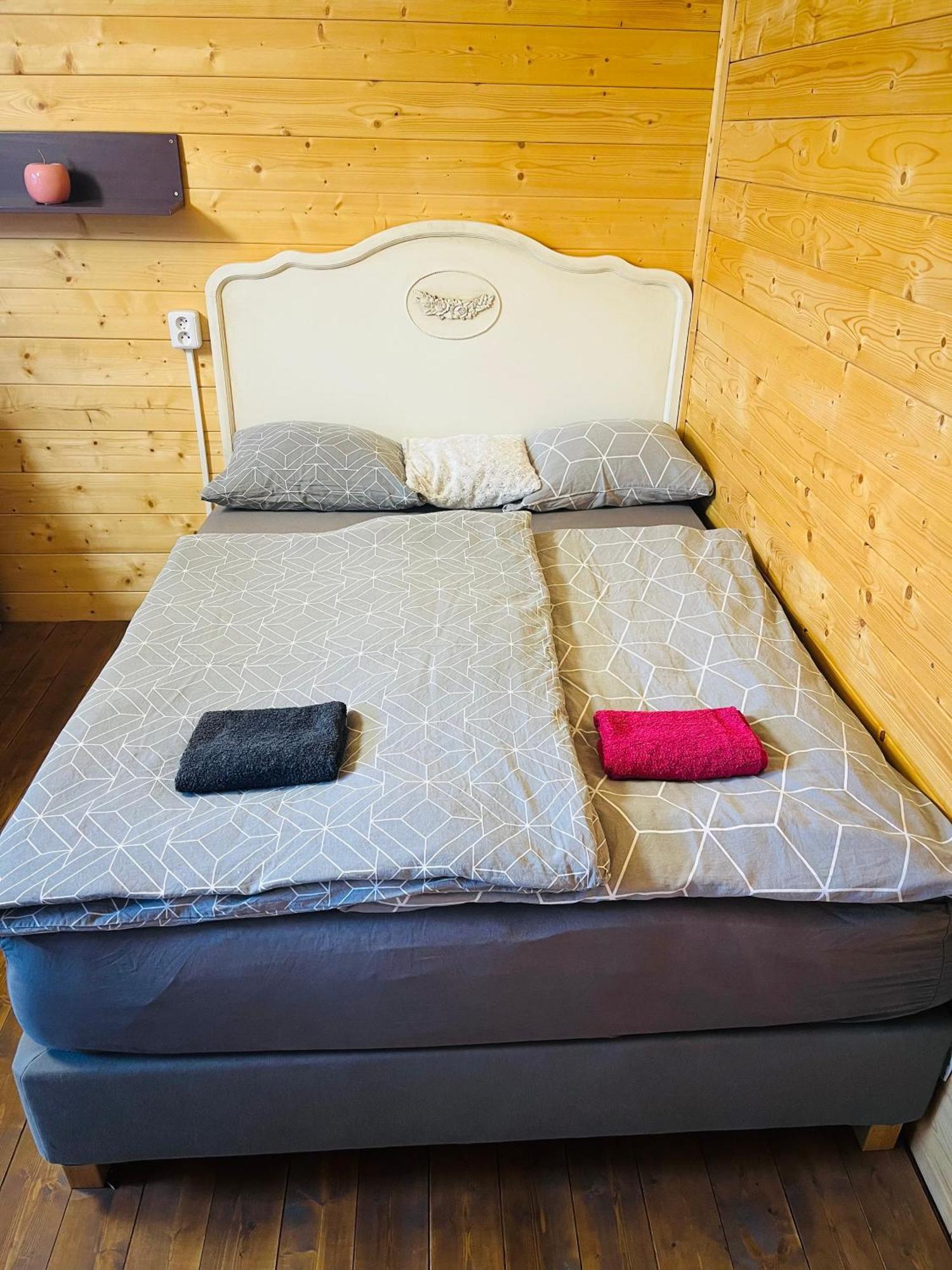 Daniel-mikulov, A Private Just For Lodge *